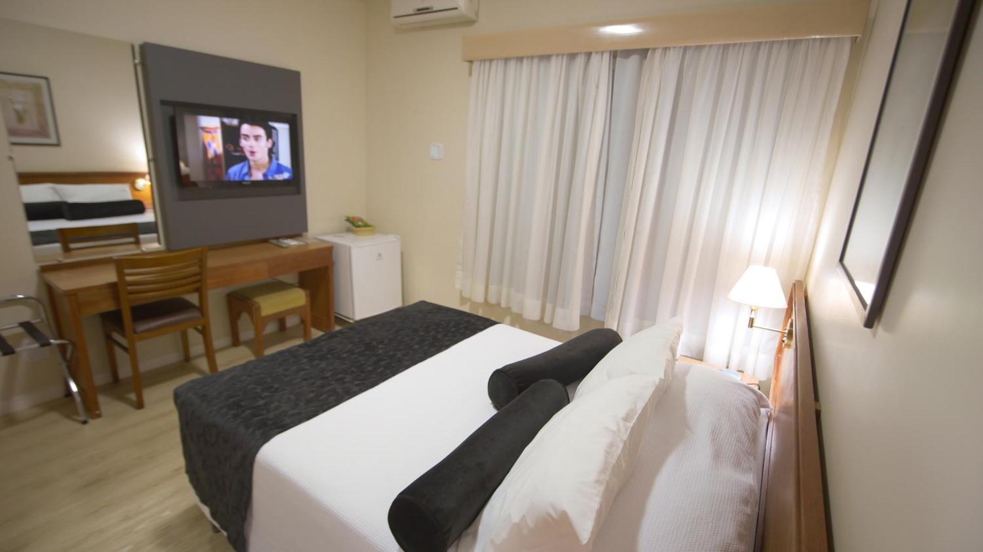 Regente Hotel Unaí Extérieur photo